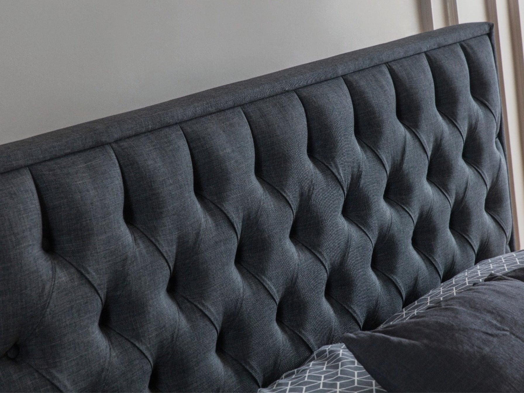 Boxspring met Opbergruimte iRelax - Complete set - Luxe 7-zone matras 500 pockets/m² met ingebouwde topper